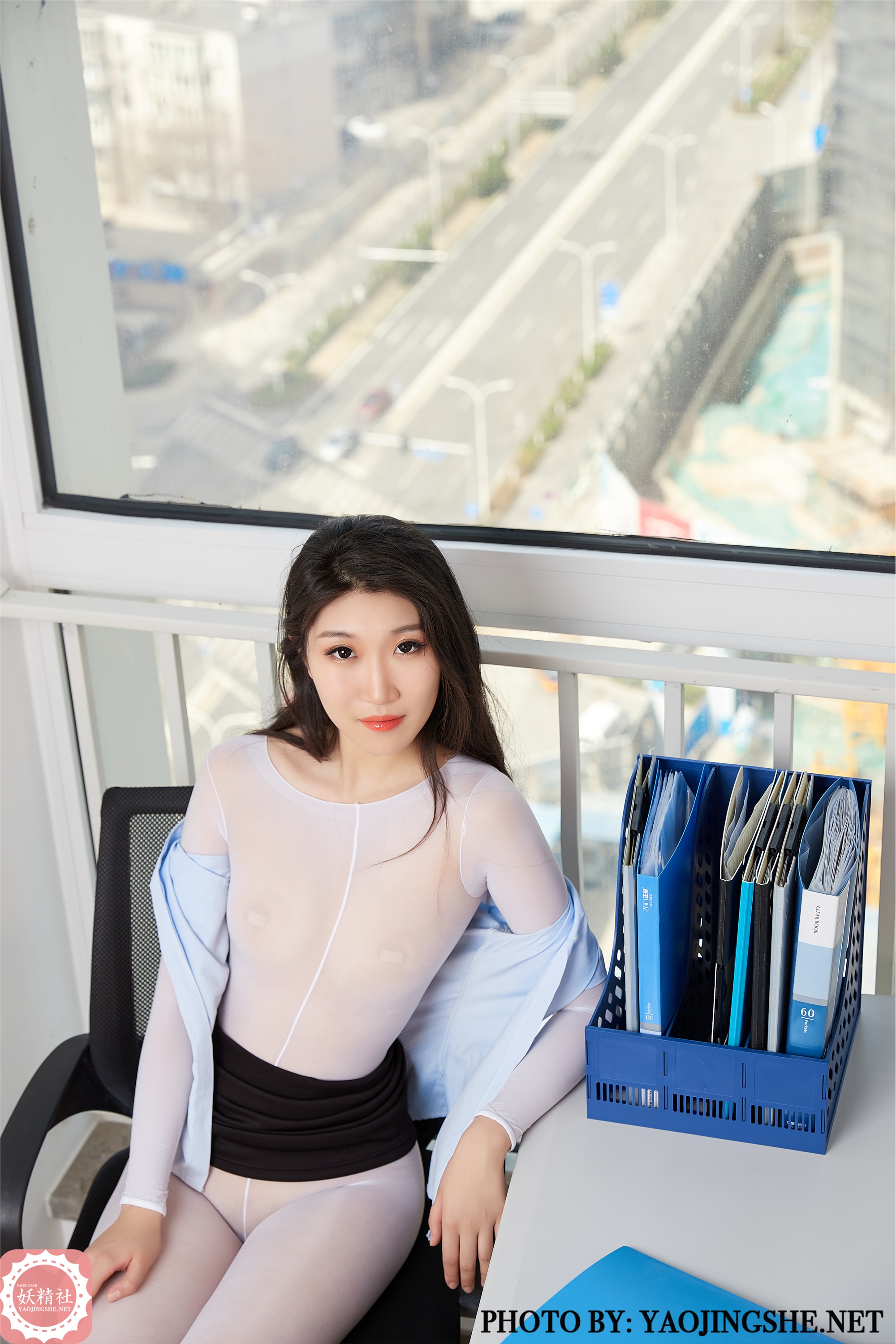 YaoJingShe 妖精社  T2016《苏伟-办公桌白连身》